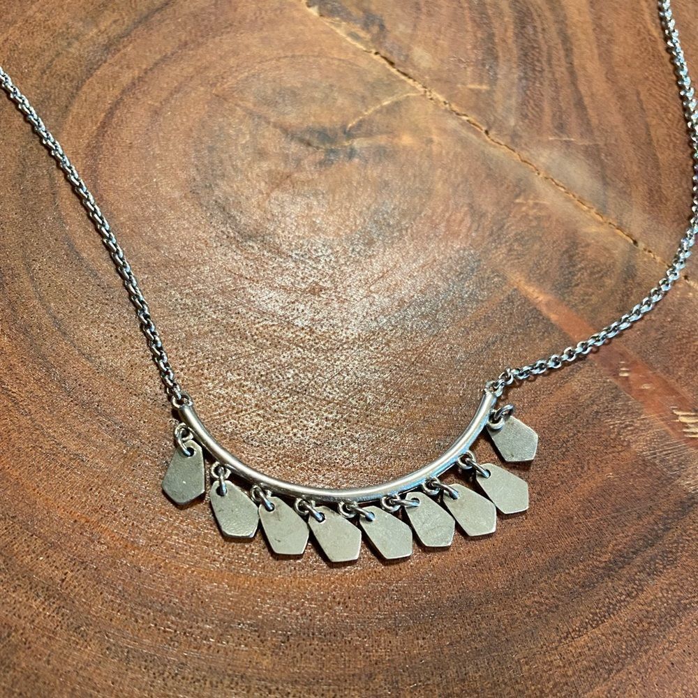 KENDRA Scott silver Sydney pendant‎ collar necklace